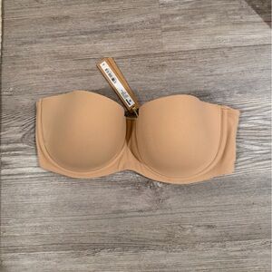 Skims Strapless Bra, New with Tags